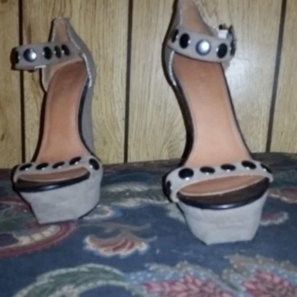 Victoria’s Secret Studded Platform Heels